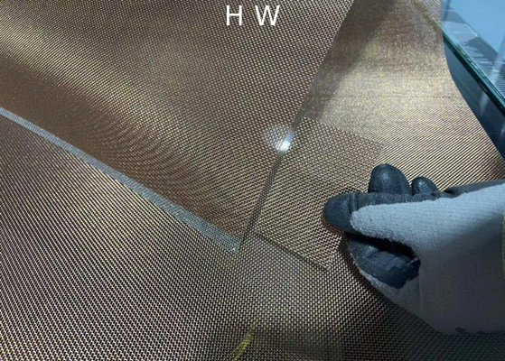 Smooth Surface Finish Modern Laminated Mesh Wire Glass
